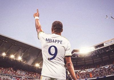 تعرف على رقم قميص مبابي الجديد