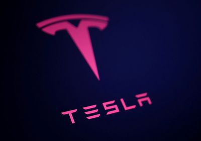 تسلا تصنع نماذج أولية من سيارة بأسعار معقولة
