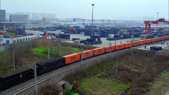 ضمن الخطة الخمسية.. الصين تواصل تطوير البنية التحتية للنقل