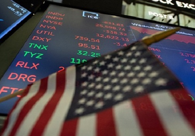 الأمريكيون يحولون أموالهم من الحسابات التقليدية إلى أدوات استثمارية