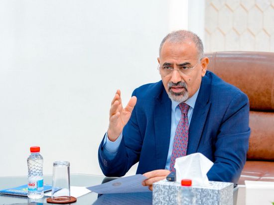 اجتماعات الرئيس الزُبيدي.. رؤية قيادية مسؤولة تخفف معاناة الشعب