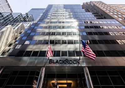 بلاك روك تطلب من موظفيها استخدام هواتف مؤقتة لرحلات الصين