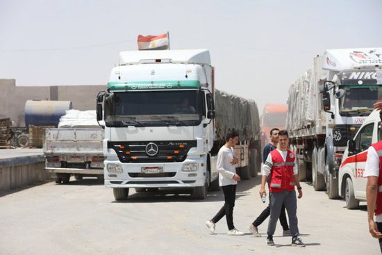 جيش الاحتلال يتلف مساعدات إنسانية مرسلة لغزة