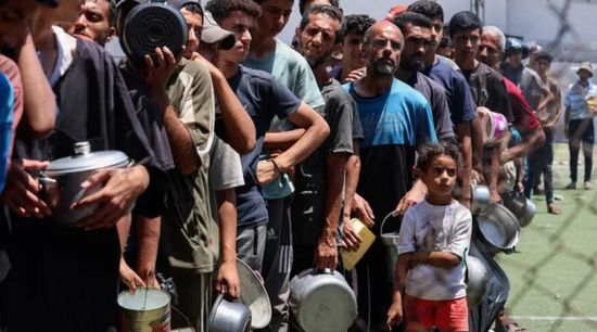 بريطانيا تنفذ خطة إسقاط مساعدات غذائية جواً في غزة