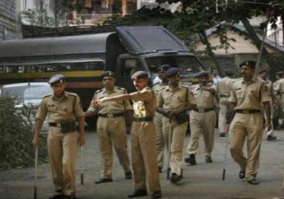 الشرطة الهندية تعتقل رجلًا يدير سفارة وهمية