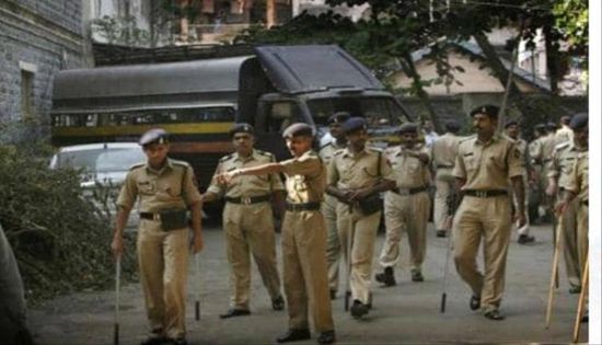 الشرطة الهندية تعتقل رجلًا يدير سفارة وهمية