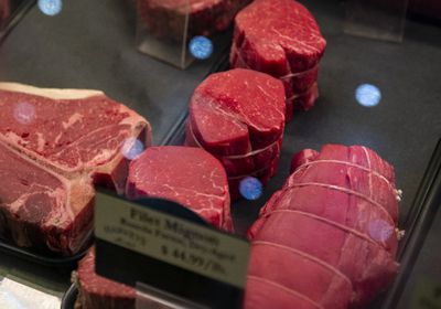 أستراليا تزيل الحواجز التجارية على لحوم البقر الأمريكية