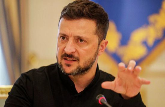 ماكرون وزيلينسكي يؤكدان على أهمية مكافحة الفساد