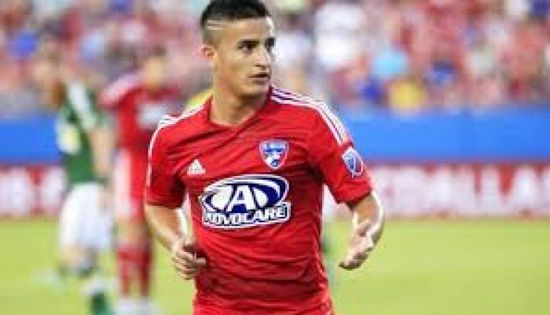 الأرجنتيني دياز يعود لشباب الأهلي بطل الرباعية