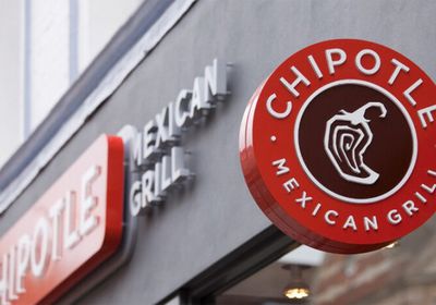 سهم "شيبوتل" يهبط بعد تراجع المبيعات في الربع الثاني