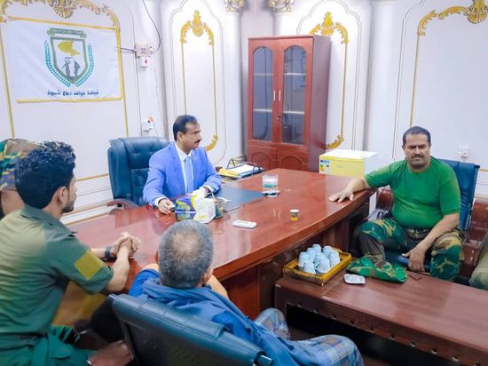 بن الوزير يتفقد مقر القيادة العامة لقوات دفاع شبوة