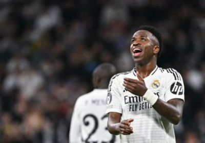 الأهلي السعودي يجهز عرضًا ضخمًا لفينيسيوس