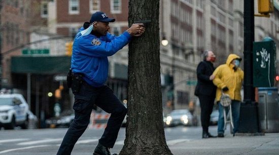 مسلح يطلق النار على شخصين في نيويورك