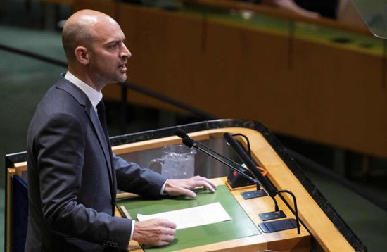 فرنسا تطالب بالضغط على إسرائيل للاعتراف بحل الدولتين