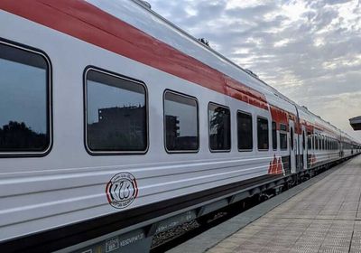 مصر.. قطار يصطدم بحاجز خرساني ضخم في محطة رمسيس