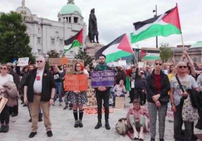 متظاهرون في كريت يحاولون منع دخول سياح إسرائيليين