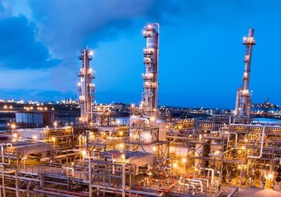 كاليفورنيا تبحث عن مشترٍ لمصفاة "فاليرو بينيسيا"