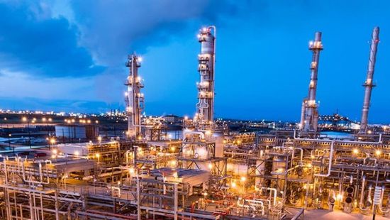 كاليفورنيا تبحث عن مشترٍ لمصفاة "فاليرو بينيسيا"