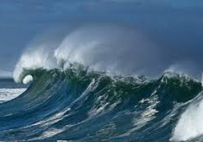 أمواج تسونامي تزيد على 3 أمتار تضرب بلدة روسية