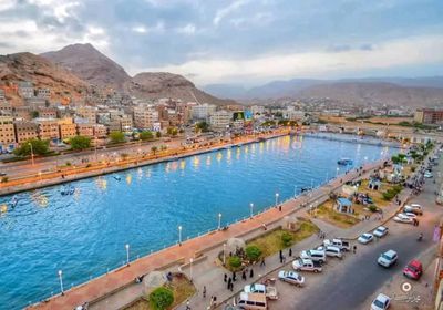 عودة تدريجية للتيار الكهربائي في المكلا ومدن ساحل حضرموت