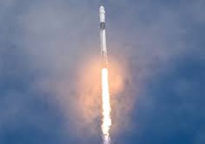 سبيس إكس تطلق طاقم رواد فضاء مشتركا إلى محطة الفضاء الدولية