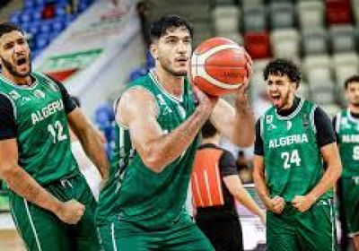 منتخب الجزائر يتوج بلقب البطولة العربية لكرة السلة