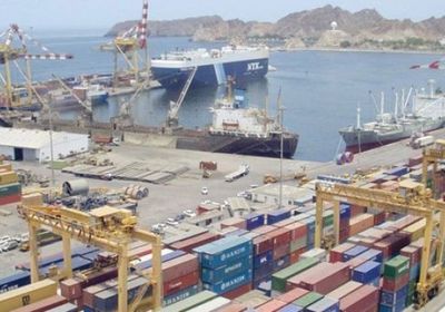 تراجع الفائض التجاري لسلطنة عُمان 38.5% في مايو