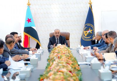 الرئيس الزُبيدي: مواصلة حملات الرقابة على الأسعار وحماية المستهلك