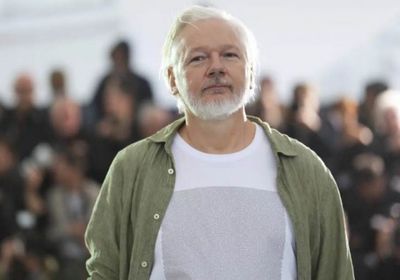 جوليان أسانج يشارك في مسيرة مؤيدة للفلسطينيين في سيدني