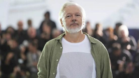 جوليان أسانج يشارك في مسيرة مؤيدة للفلسطينيين في سيدني