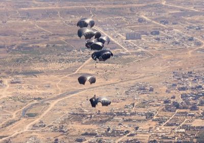 الإمارات تنفذ الإنزال الجوي الـ62 للمساعدات فوق غزة