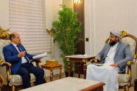 المحرمي يطالب مصلحة الضرائب بالتحول إلى نظام إلكتروني شامل