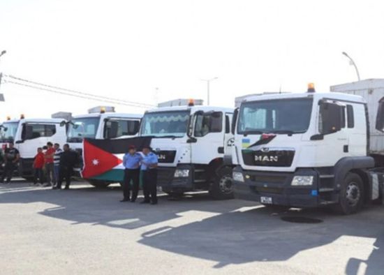 الحكومة الأردنية: المستوطنون يتعرضون شاحنات المساعدات في غزة