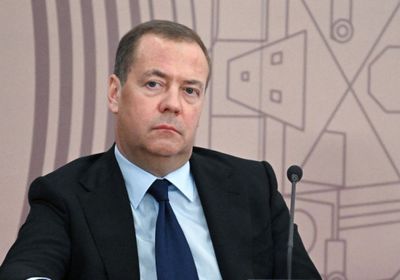 ميدفيديف يحذر دول التحالف بسبب نشر الصواريخ النووية