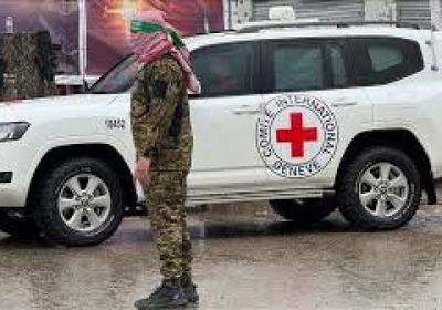 قيادي بحماس يتهم إسرائيل بتجويع الفلسطينيين