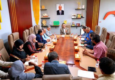 لملس يرفع حافز المعلمين والمتعاقدين إلى 50 ألف ريال شهريا