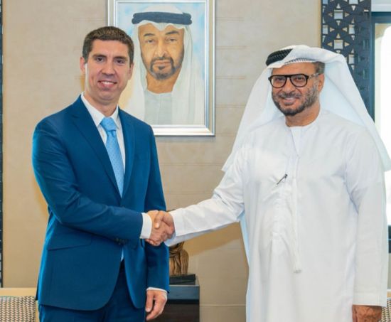 قرقاش يلتقي وزير الخارجية المولدوفي