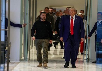 زيلينسكي يتحدث إلى ترامب قبل انتهاء مهلة لروسيا لإحلال السلام