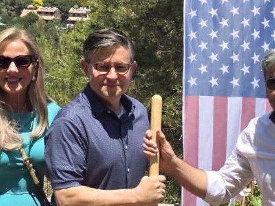 "استفزاز".. الرئاسة الفلسطينية تستنكر تصريحات رئيس مجلس النواب الأمريكي