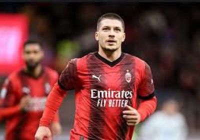 أيك اليوناني يضم يوفيتش لاعب ميلان وريال مدريد السابق