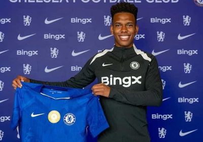 رسميًا.. إستيفاو لاعبًا في تشيلسي الإنجليزي