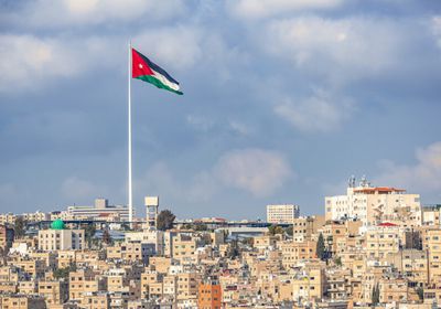 رئيس الوزراء الأردني يجرى التعديل الأول على حكومته