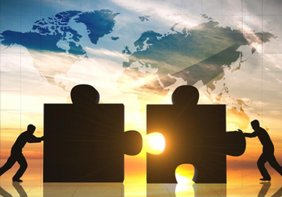 نمو قيمة صفقات الدمج والاستحواذ العالمية رغم تراجع عددها