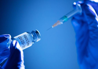 "فايزر" ترفع توقعات أرباحها بدعم من لقاحات "كوفيد-19"