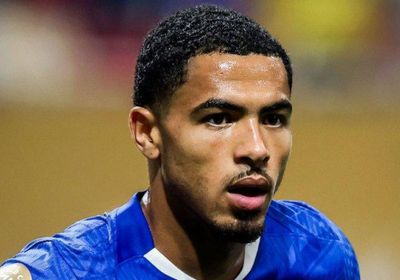 كولويل مدافع تشيلسي يغيب لفترة طويلة بعد إصابته في الرباط الصليبي