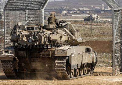 جيش الاحتلال يستهدف مركبة جنوب سوريا