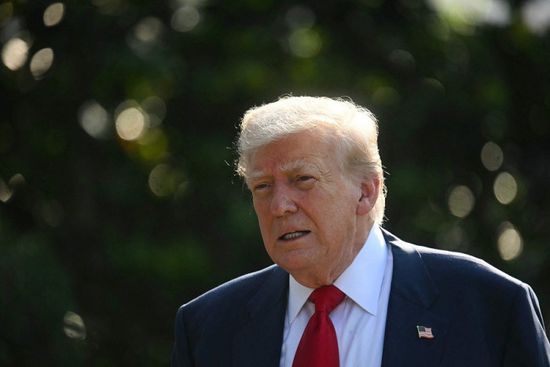 ترامب يُعلن استثمار "آبل" 100 مليار دولار في التصنيع المحلي