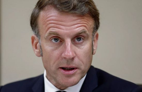 ماكرون يجري اتصالا هاتفياً بـ"زيلينسكي" للمرة الثانية خلال أسبوع