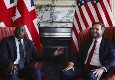 بريطانيا تحتضن اجتماعاً لمناقشة قمة بوتين وترامب