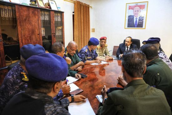 محافظ حضرموت يطالب "الرئاسي" بدعم الأمن وتوفير الخدمات